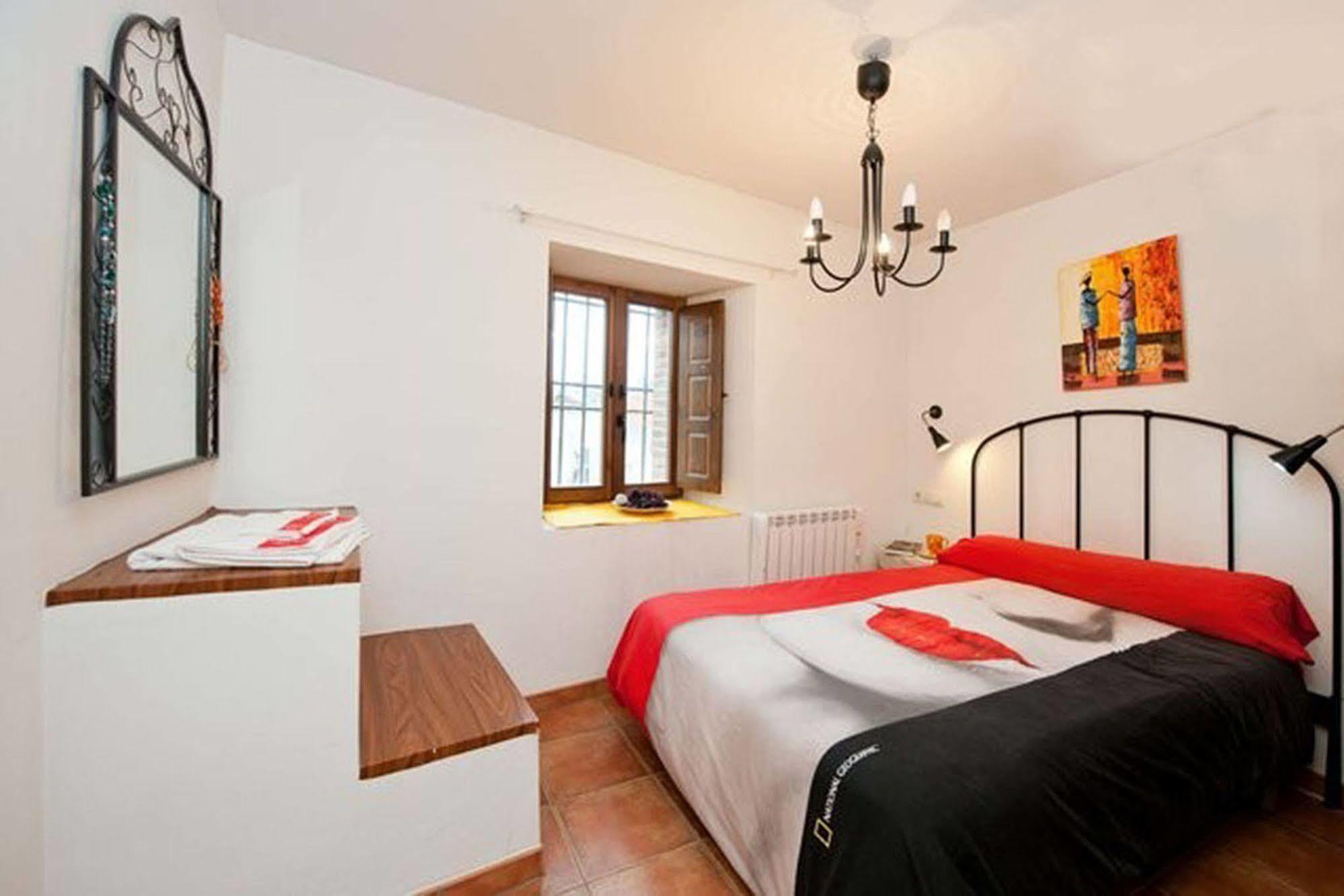Casa Gatos Apartment Toledo Bagian luar foto